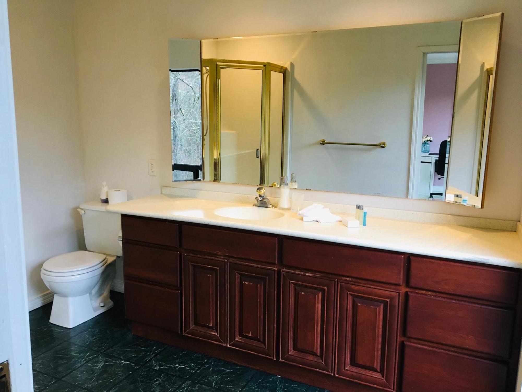 Creekside City Center Suite North Vancouver Ngoại thất bức ảnh